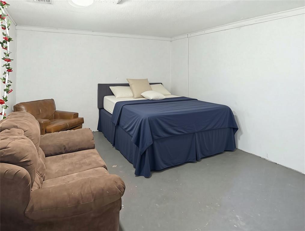 1301 Walnut Street Property Photo 16