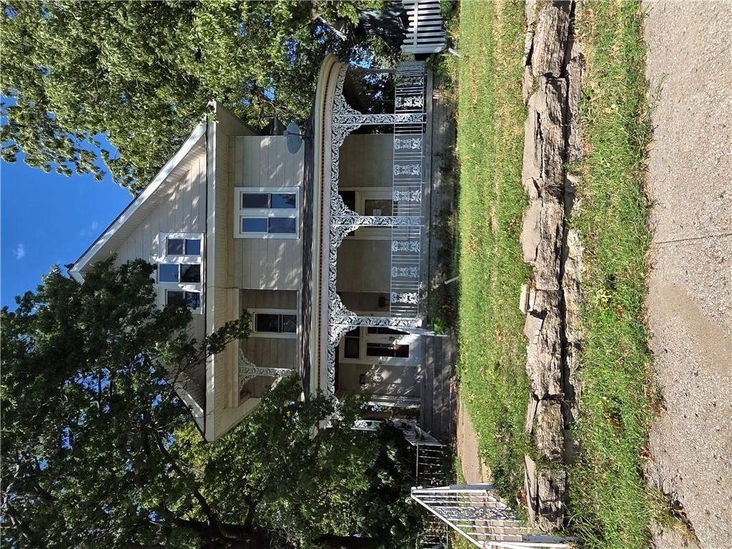 902 W Maple Avenue Property Photo
