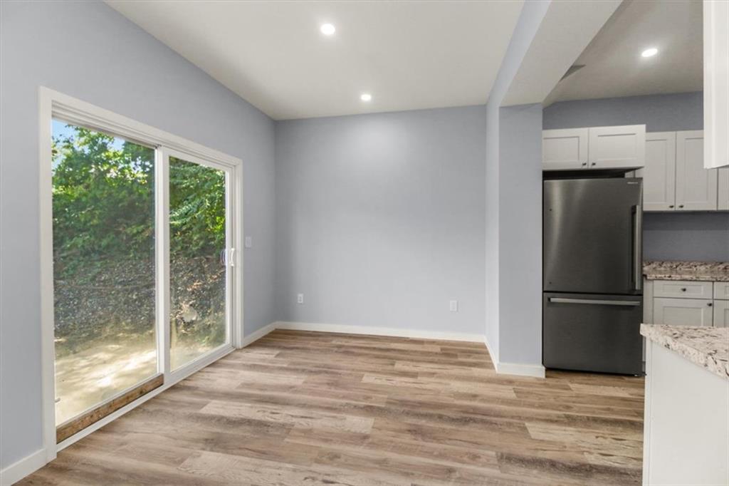 1109 Kings Highway Property Photo 8