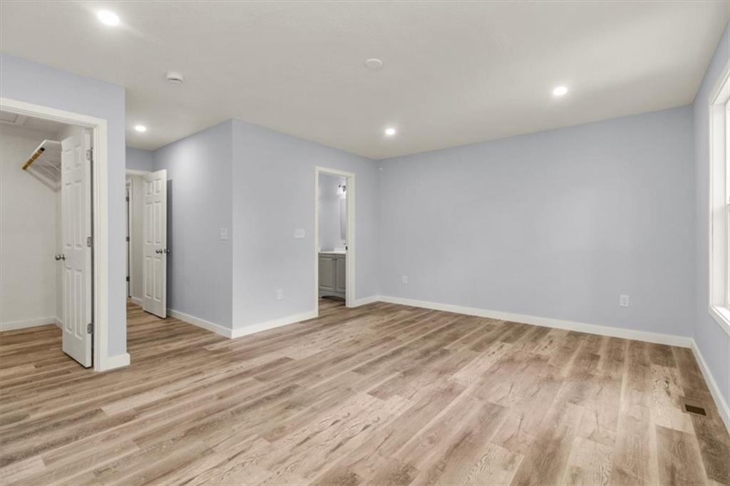 1109 Kings Highway Property Photo 16