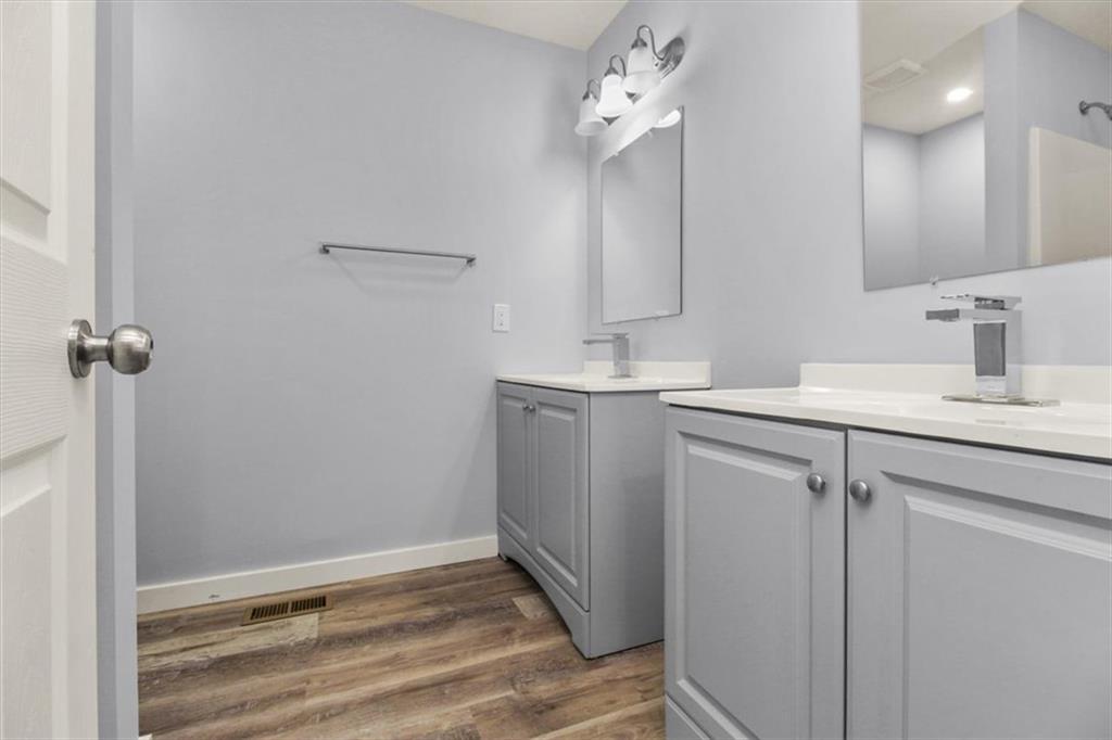 1109 Kings Highway Property Photo 17