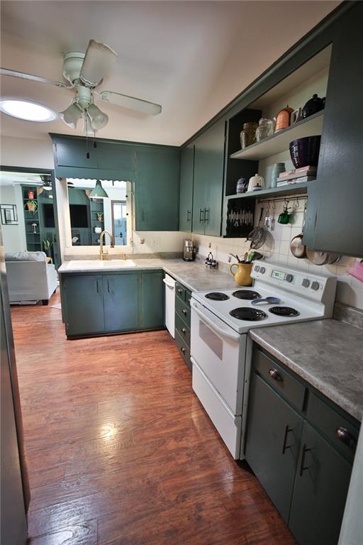 6937 Walmer Street Property Photo 10