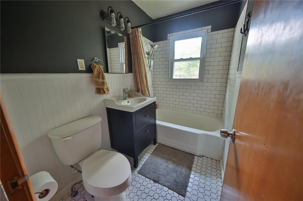 6937 Walmer Street Property Photo 22