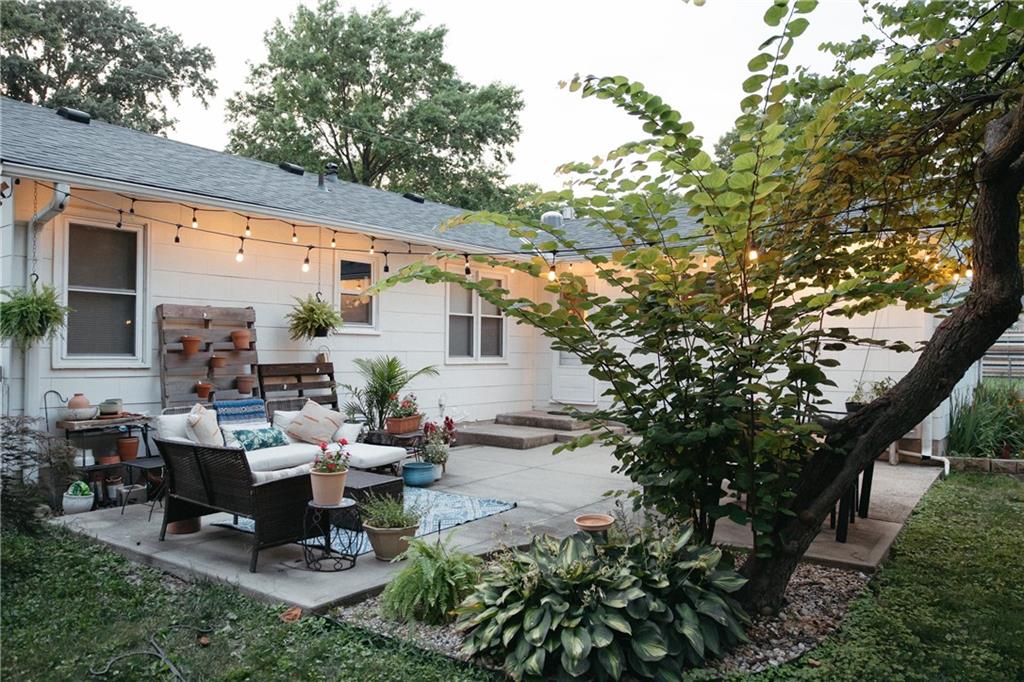6937 Walmer Street Property Photo 27