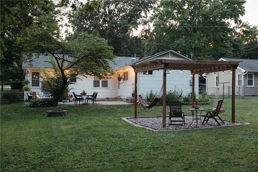 6937 Walmer Street Property Photo 29