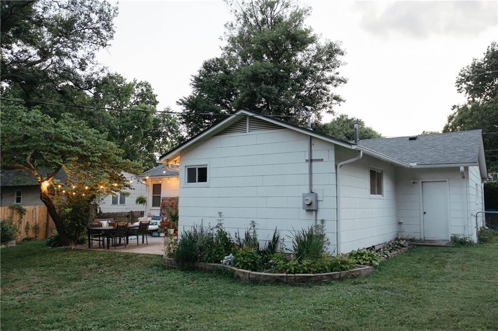 6937 Walmer Street Property Photo 33