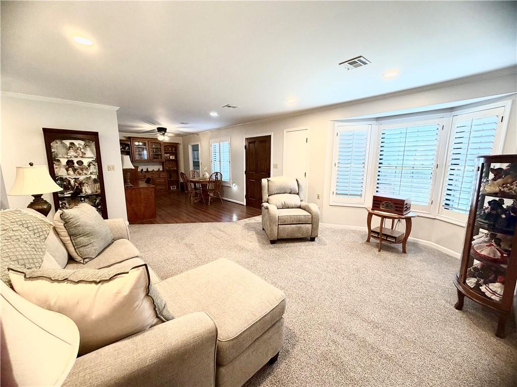 1328 W Jenkins Boulevard Property Photo 8