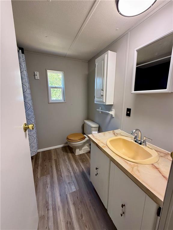 515 W 1st Street Property Photo 9