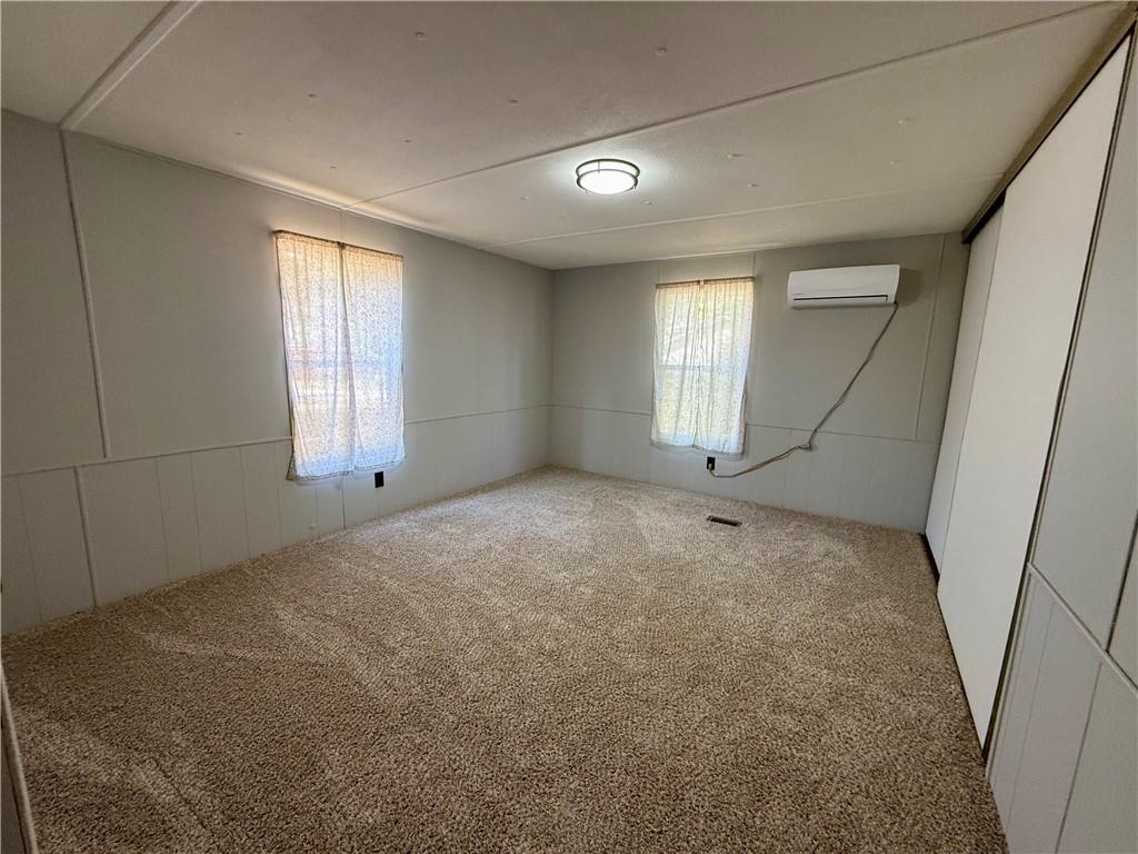 515 W 1st Street Property Photo 15