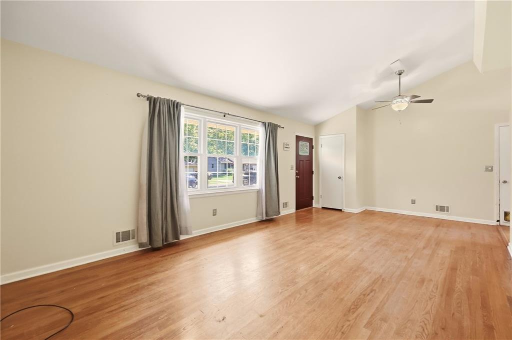 101 Avondale Street Property Photo 4