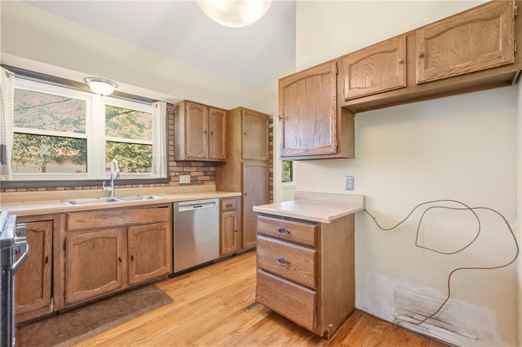 101 Avondale Street Property Photo 10