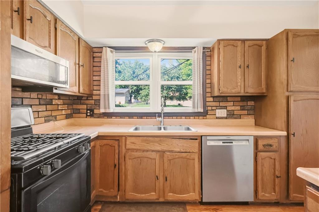 101 Avondale Street Property Photo 11