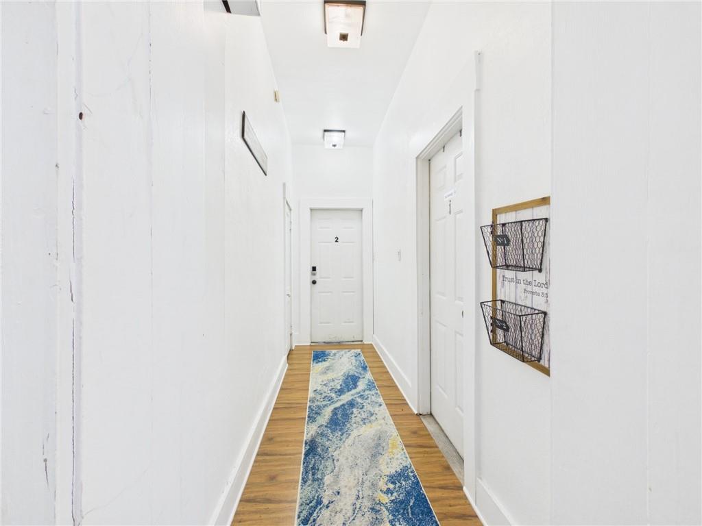 323 E Wall Street Property Photo 4