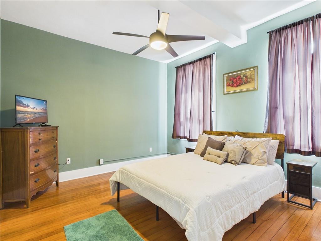 323 E Wall Street Property Photo 6