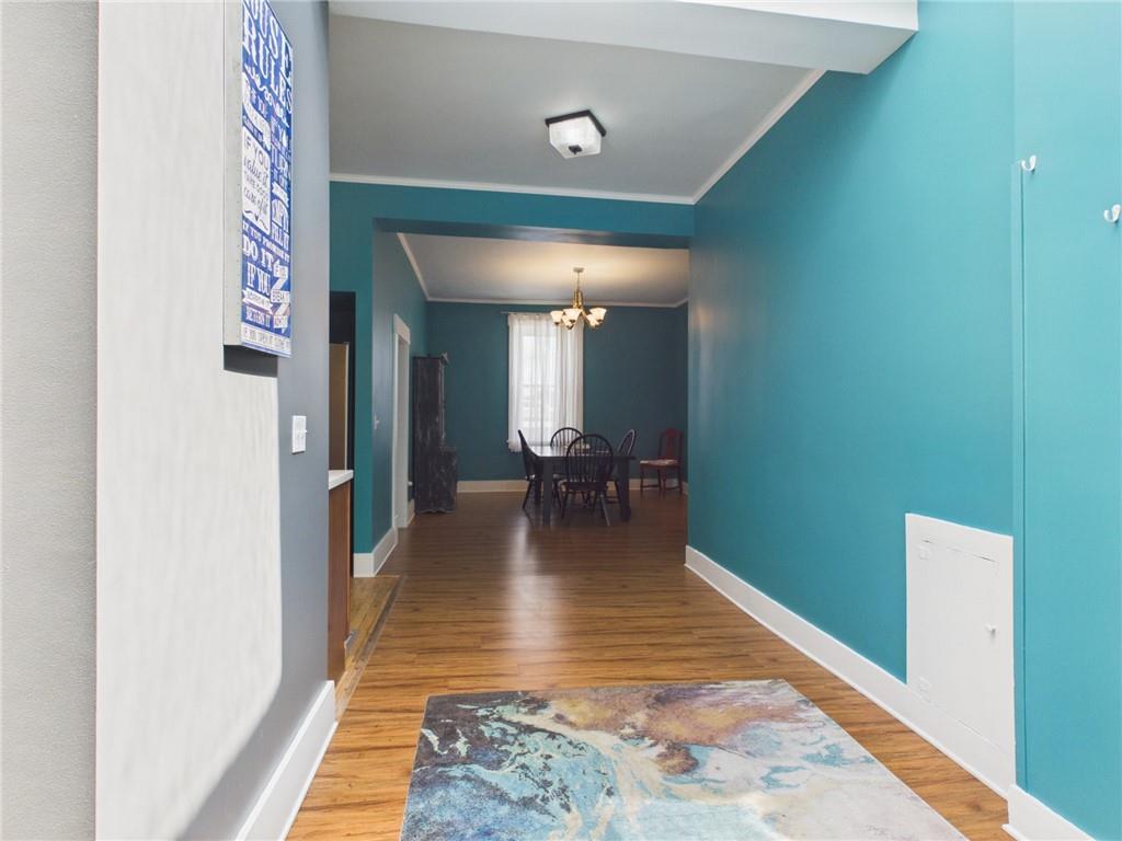 323 E Wall Street Property Photo 10