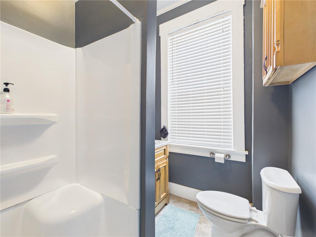 323 E Wall Street Property Photo 18