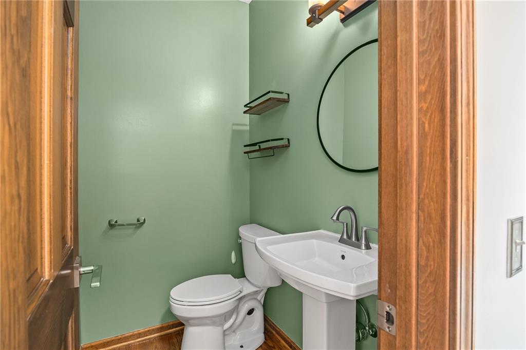4603 S Lakewood Drive Property Photo 28