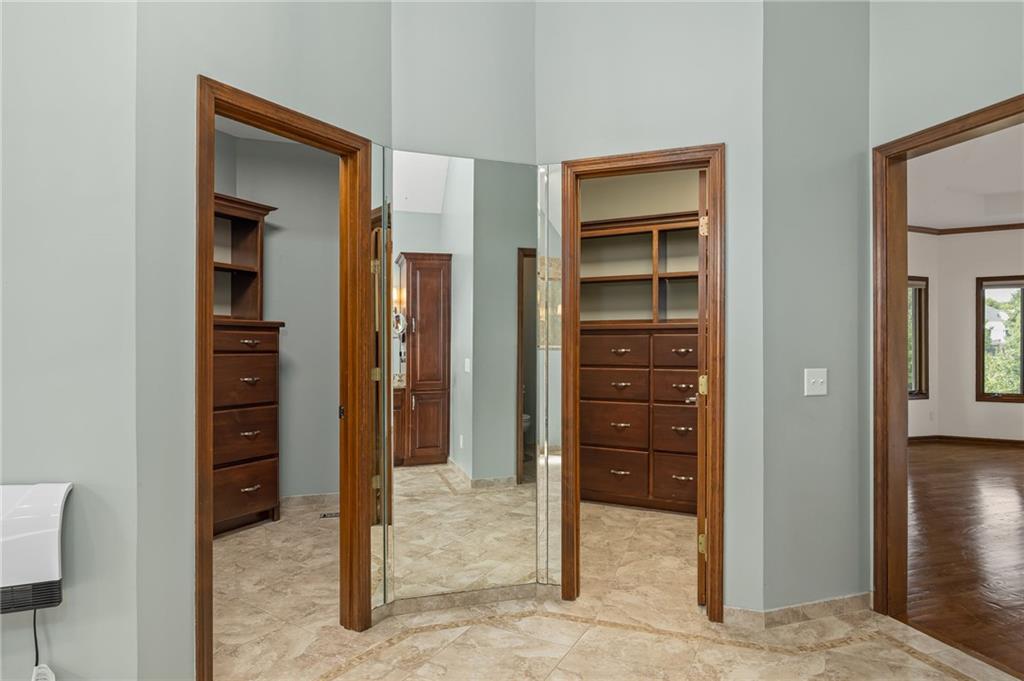 4603 S Lakewood Drive Property Photo 38