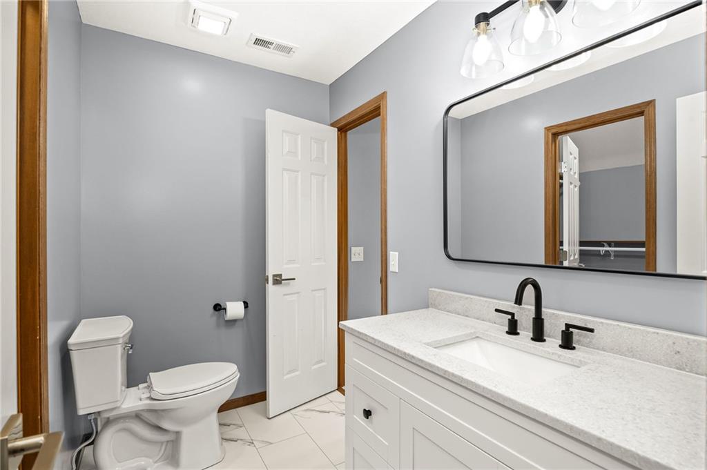 4603 S Lakewood Drive Property Photo 45