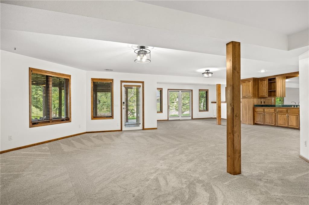 4603 S Lakewood Drive Property Photo 51