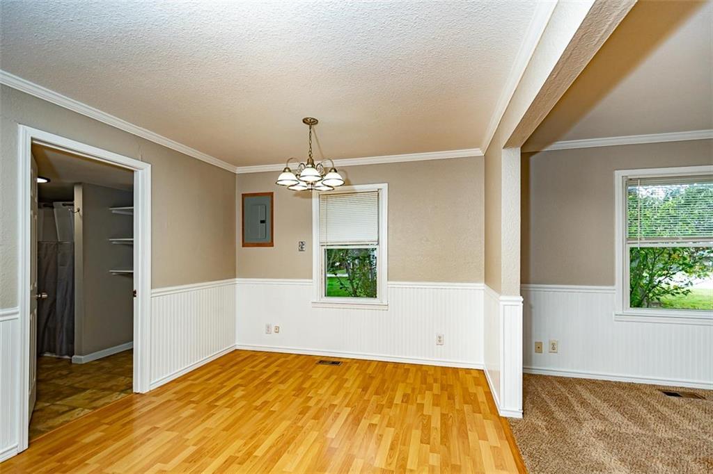 1032 N Sycamore Street Property Photo 10