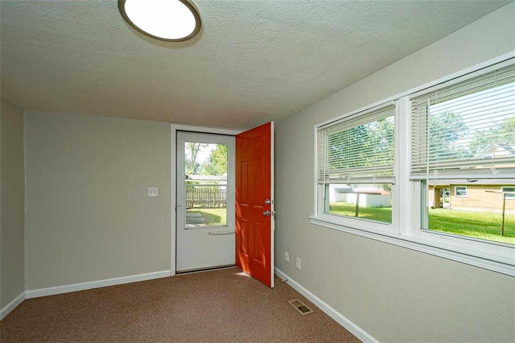 1032 N Sycamore Street Property Photo 20