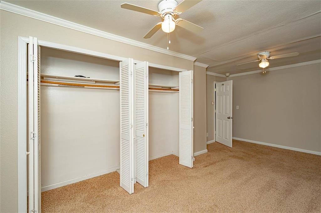 1032 N Sycamore Street Property Photo 23
