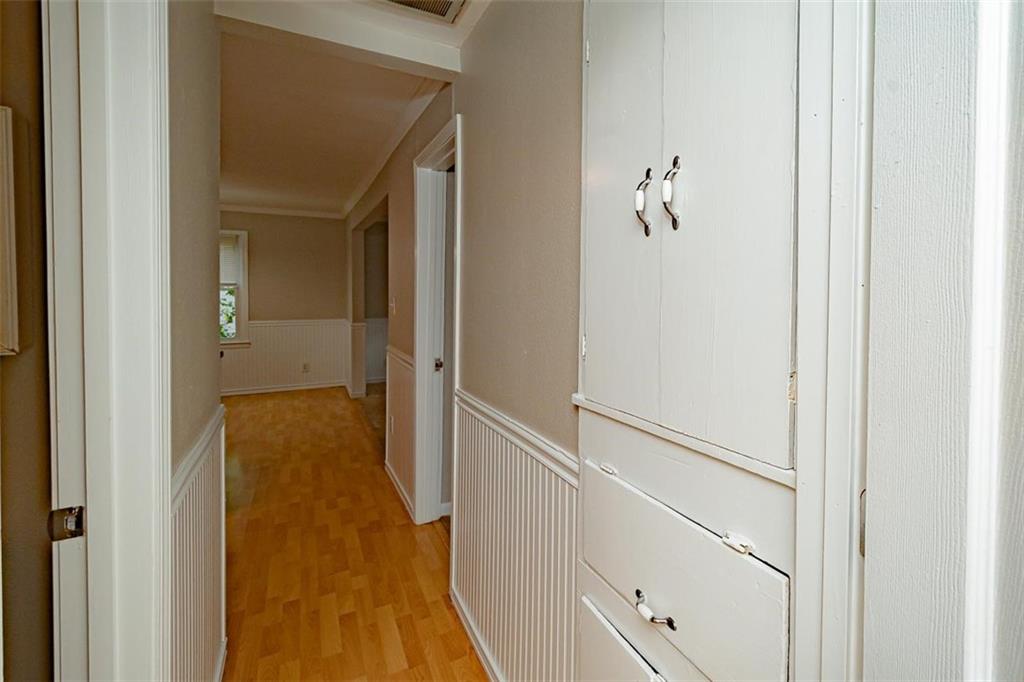 1032 N Sycamore Street Property Photo 27