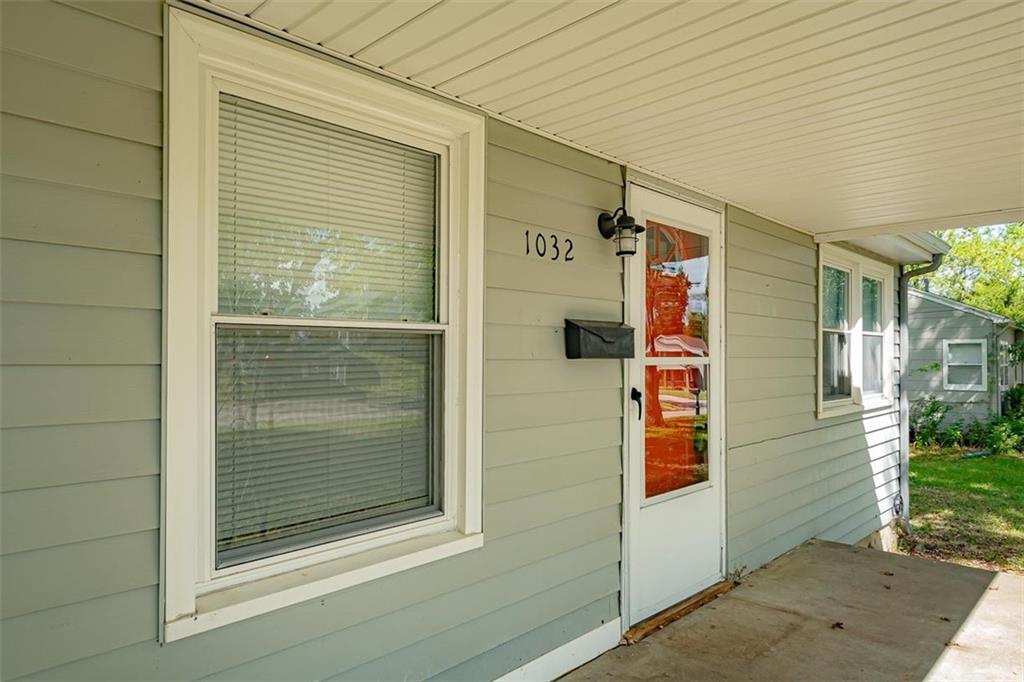 1032 N Sycamore Street Property Photo 28