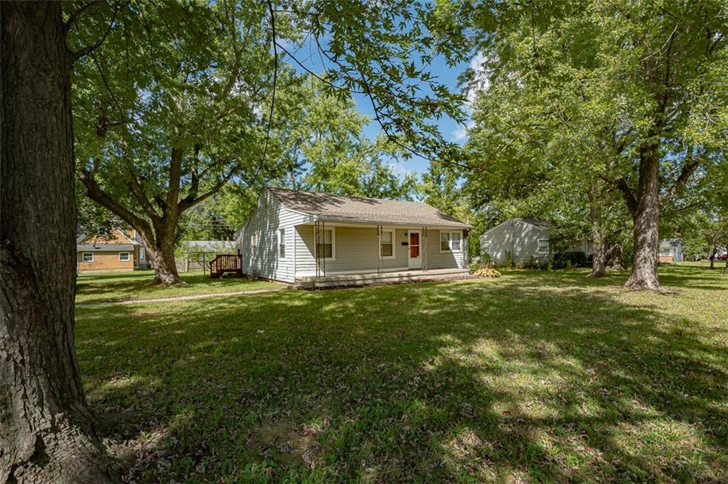 1032 N Sycamore Street Property Photo 31