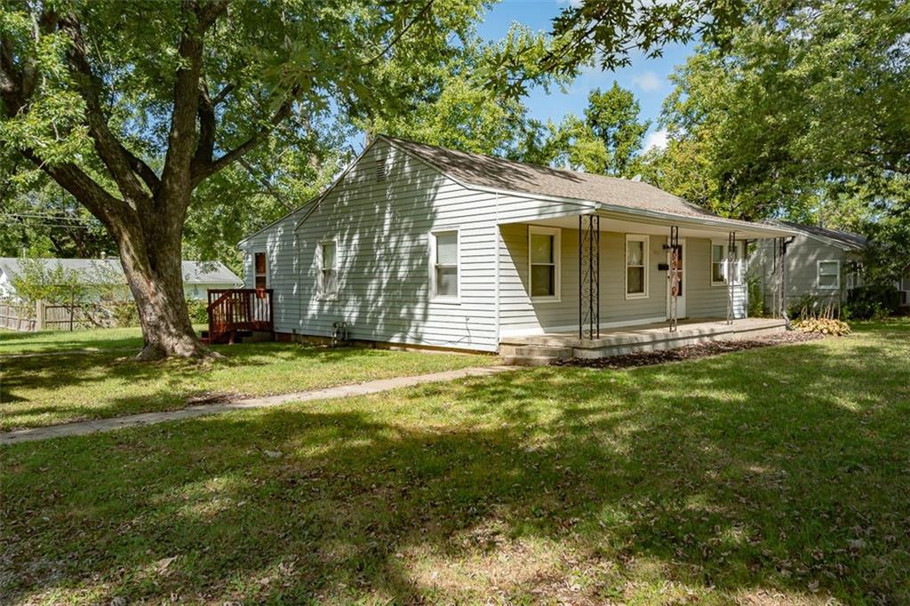1032 N Sycamore Street Property Photo 34