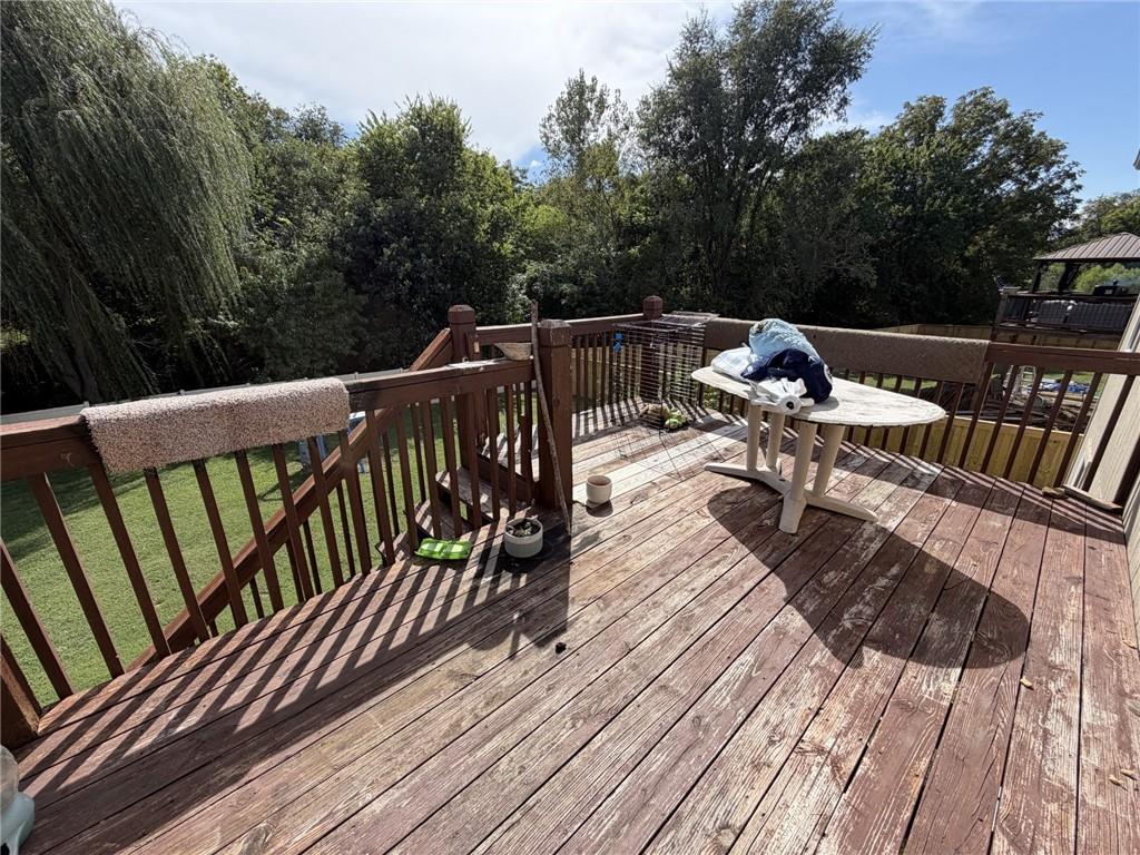 803 Charles Street Property Photo 6