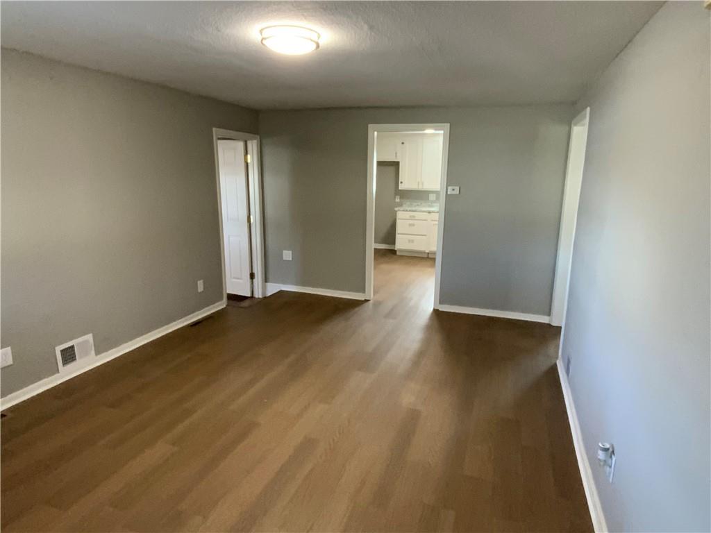 1053 Locust Street Property Photo 5