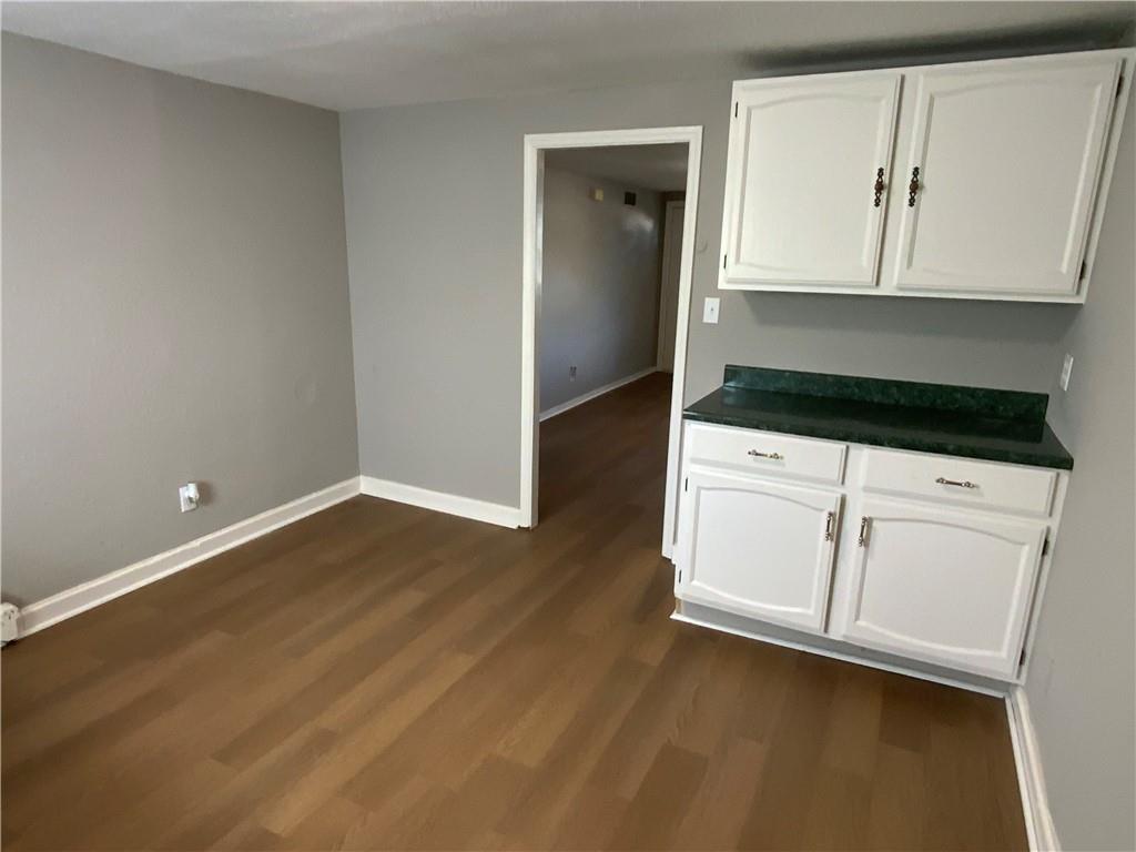 1053 Locust Street Property Photo 8