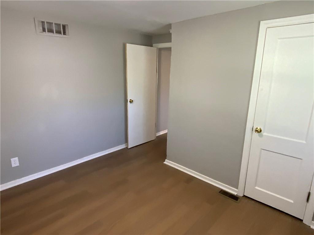 1053 Locust Street Property Photo 11