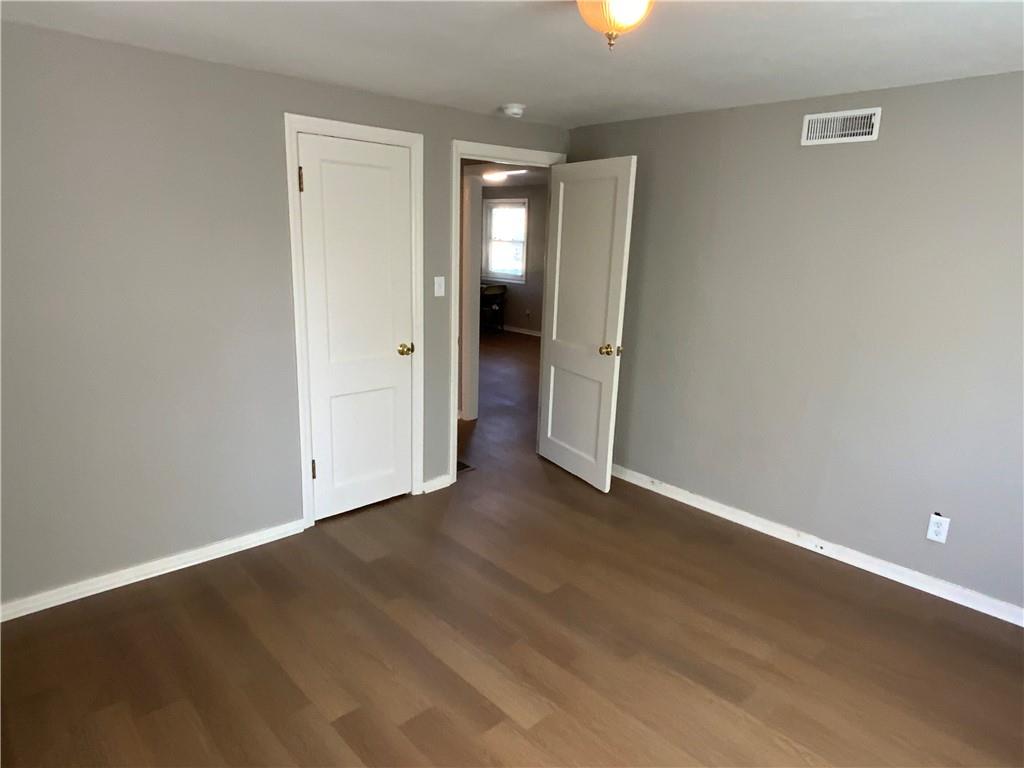 1053 Locust Street Property Photo 13
