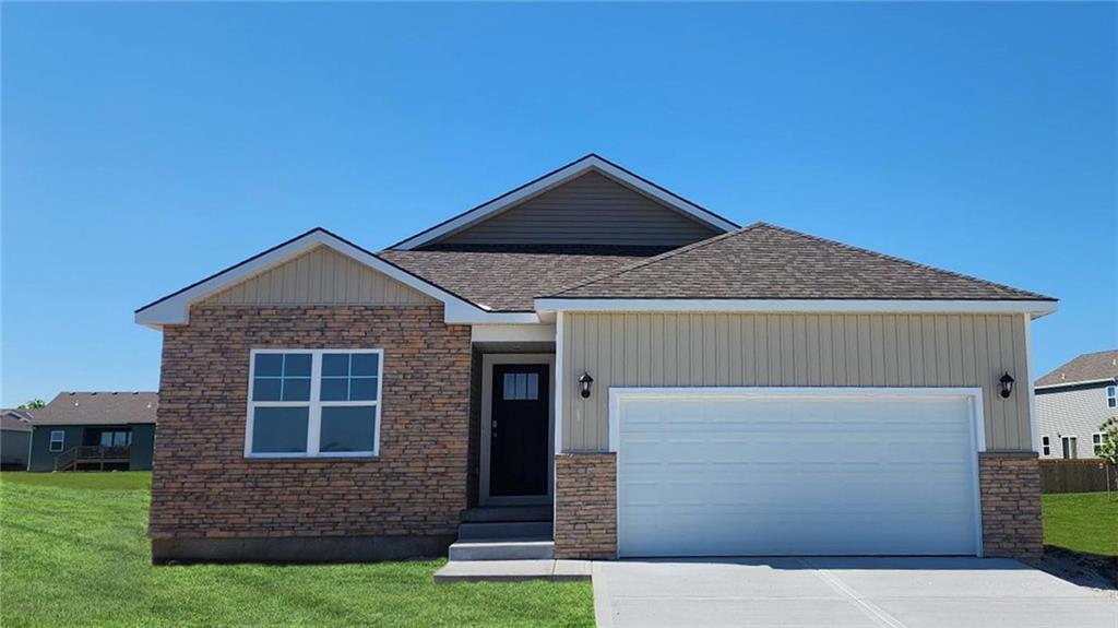 21800 Vinci Circle Property Photo 2