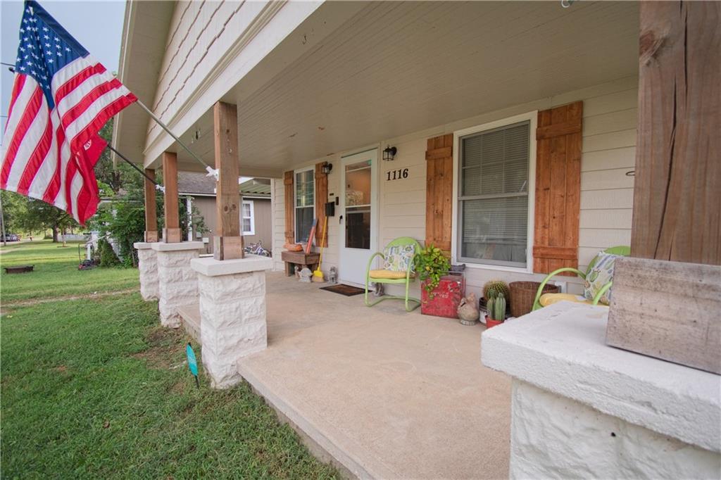 1116 4th Street Property Photo 2
