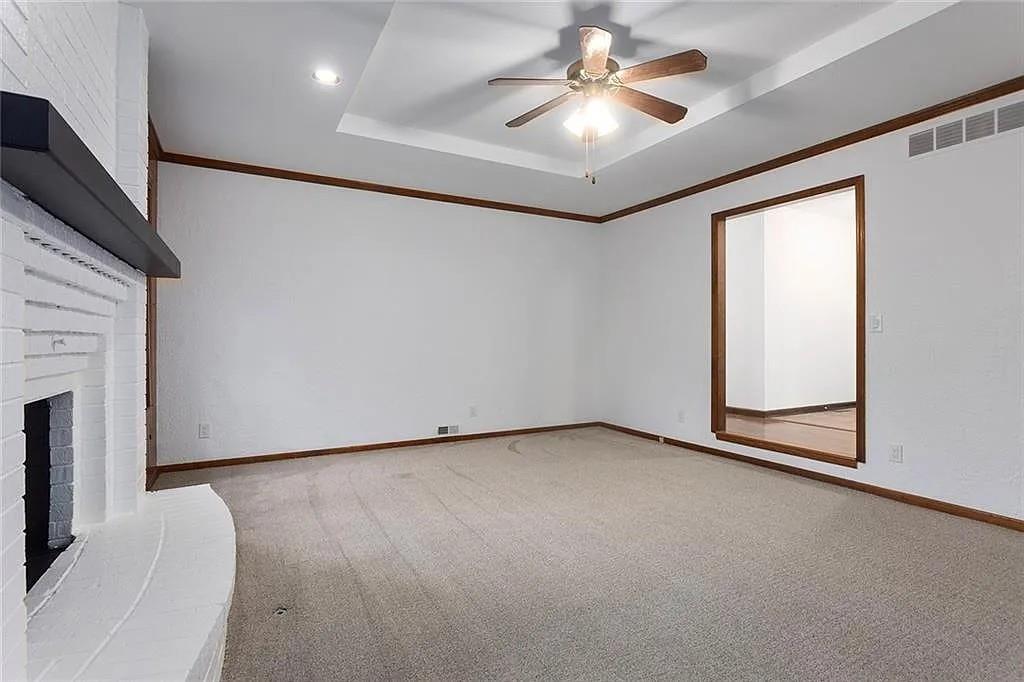 2001 Place Liberte Drive Property Photo 8