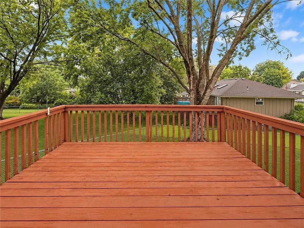 2001 Place Liberte Drive Property Photo 27