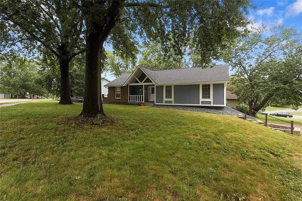 2001 Place Liberte Drive Property Photo 31