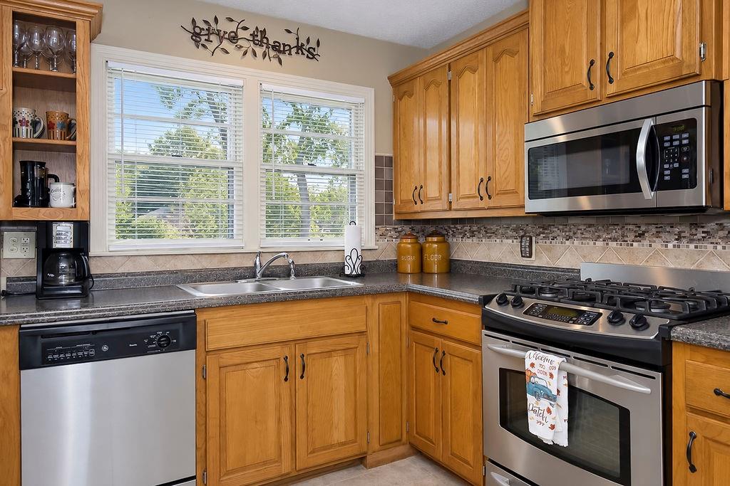 5141 Monrovia Street Property Photo 9