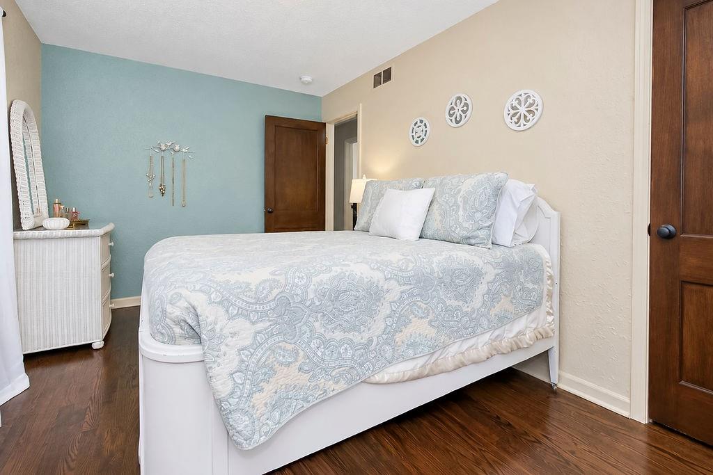 5141 Monrovia Street Property Photo 14
