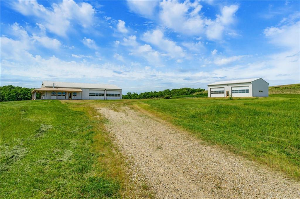 374 N 750 Road Property Photo 8
