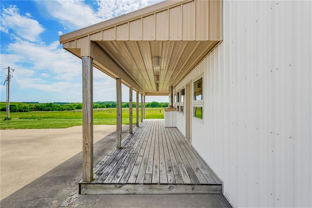 374 N 750 Road Property Photo 12