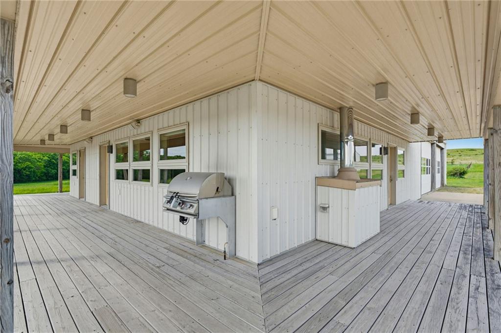 374 N 750 Road Property Photo 14