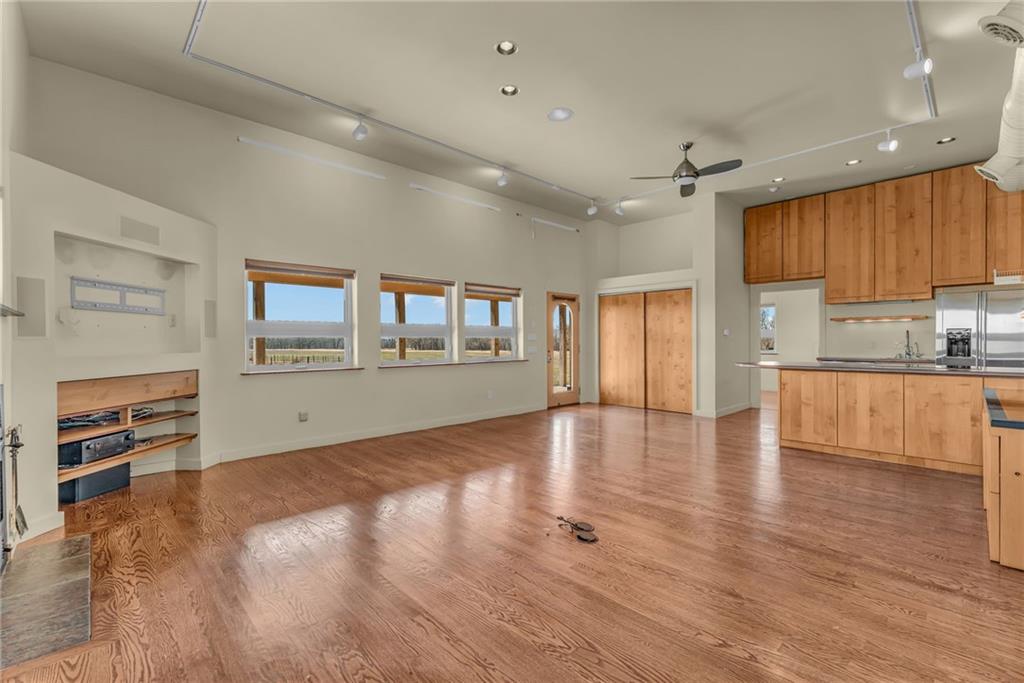 374 N 750 Road Property Photo 15