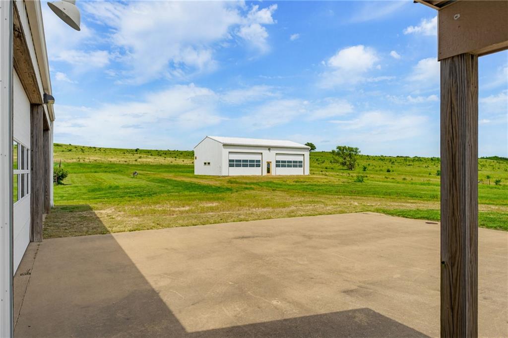 374 N 750 Road Property Photo 32