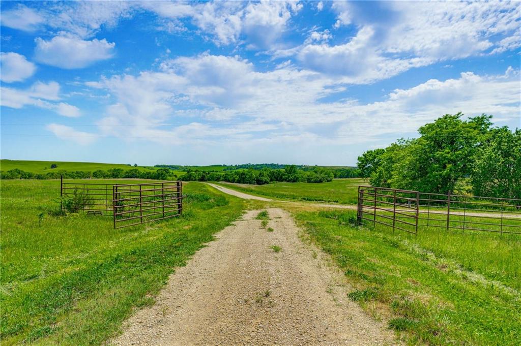 374 N 750 Road Property Photo 39