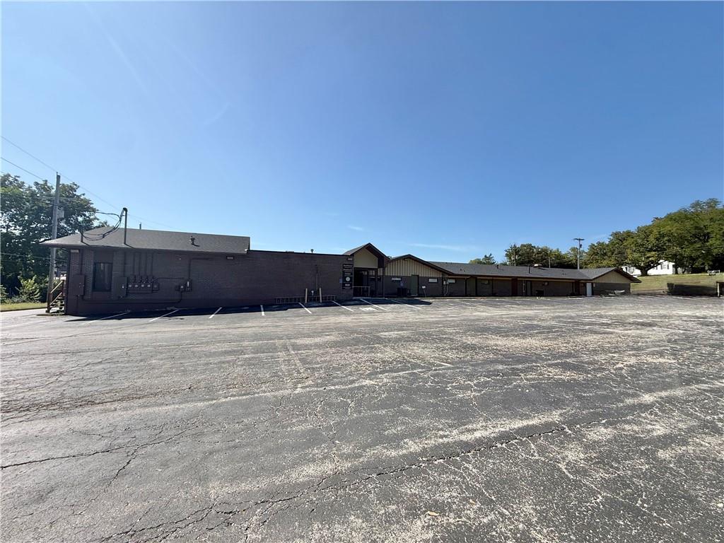 5601 Ne Antioch Road Property Photo 2